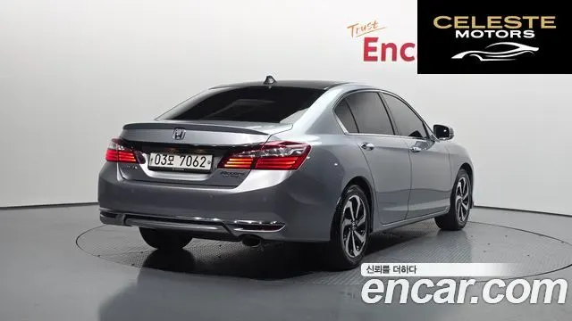 HONDA 2.4 2017 — photo 2 sur 31
