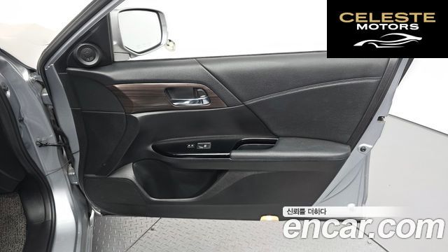 HONDA 2.4 2017 — photo 14 sur 31