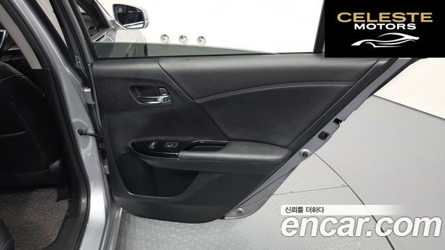 HONDA 2.4 2017 — photo 15 sur 31