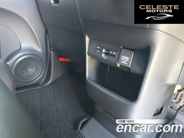 HONDA N-BOX 0.6 Turbo 2WD 2016 — photo 10 sur 26