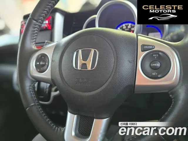 HONDA N-BOX 0.6 Turbo 2WD 2016 — photo 18 sur 26