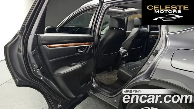 HONDA CR-V 51.5 Touring 4WD 2019 — photo 18 sur 42