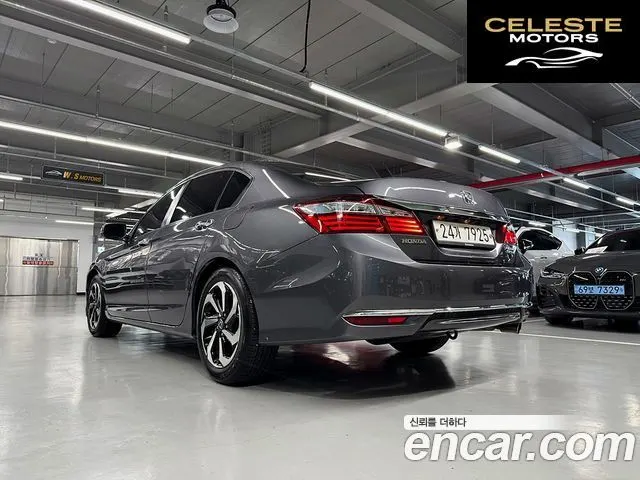 HONDA 2.4 2017 — photo 5 sur 26