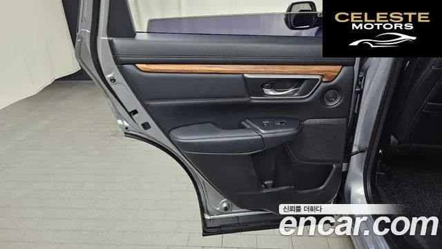 HONDA CR-V 51.5 Touring 4WD 2017 — photo 15 sur 32