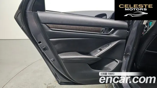HONDA 102.0 HighTouring 2019 — photo 15 sur 33