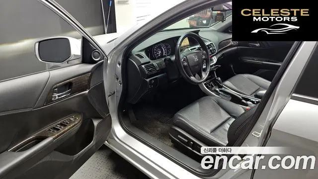 HONDA 2.4 2013 — photo 10 sur 20