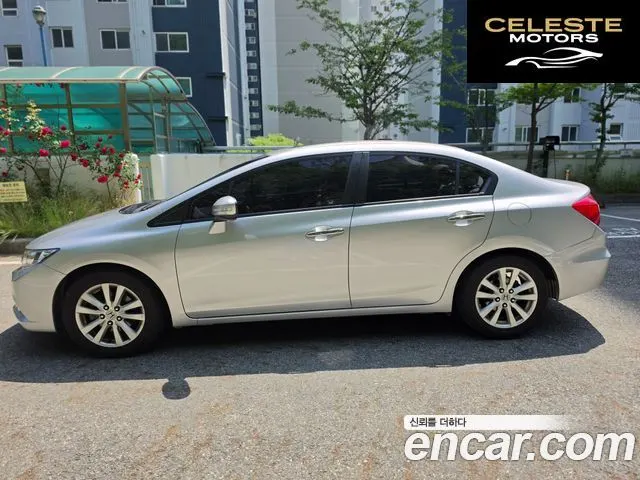 HONDA 1.8 EX 2012 — photo 9 sur 24