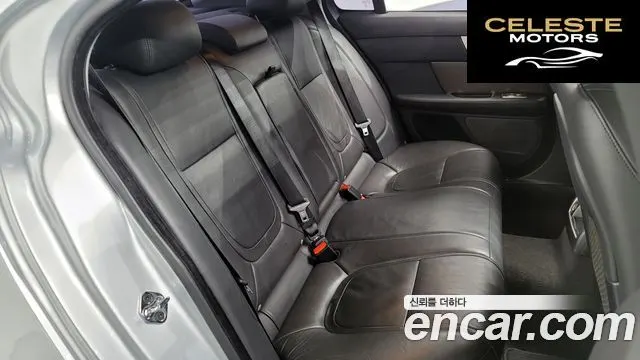JAGUAR New XF 2.2p. Luxury 2014 — photo 12 sur 20