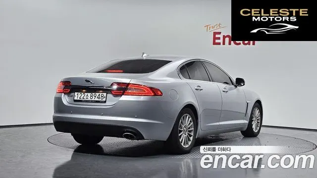JAGUAR New XF 2.2p. Luxury 2014 — photo 2 sur 20