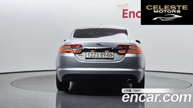 JAGUAR New XF 2.2p. Luxury 2014 — photo 4 sur 20