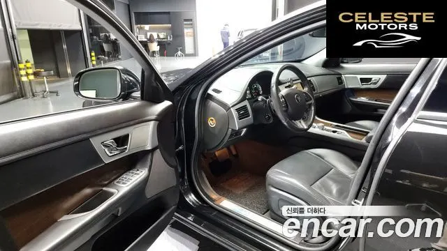 JAGUAR New XF 2.2p. Luxury 2015 — photo 10 sur 20
