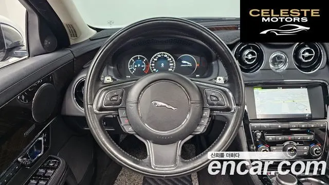 JAGUAR All New XJ 3.0D Limited Edition 2016 — photo 13 sur 20