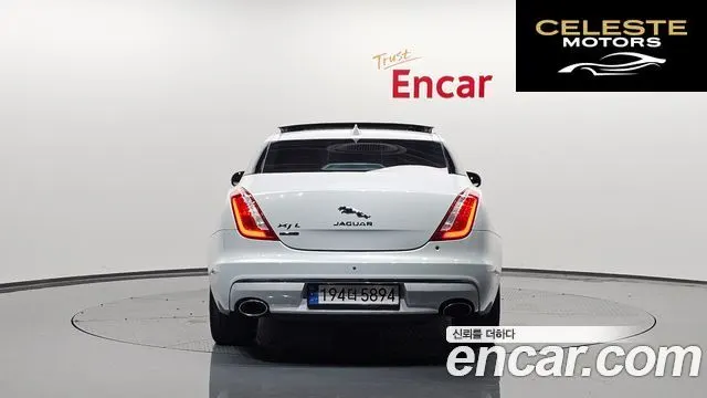 JAGUAR All New XJ 3.0D Limited Edition 2016 — photo 4 sur 20