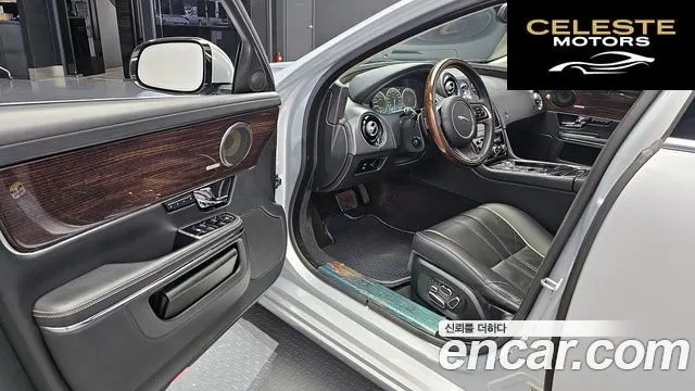 JAGUAR All New XJ 5.0 LWB 2012 — photo 11 sur 20