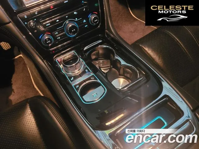 JAGUAR All New XJ 3.0D Premium Luxury LWB 2013 — photo 15 sur 26