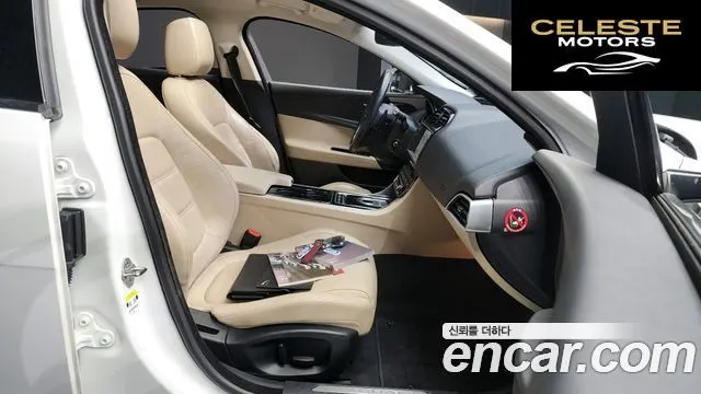JAGUAR XE 20d 2016 — photo 11 sur 20