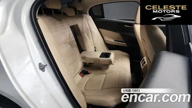 JAGUAR XE 20d 2016 — photo 12 sur 20