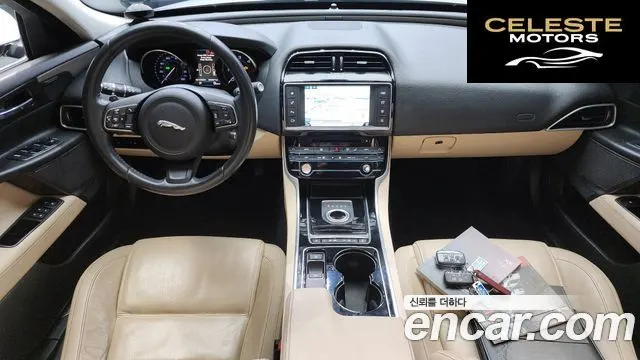 JAGUAR XE 20d 2016 — photo 7 sur 20