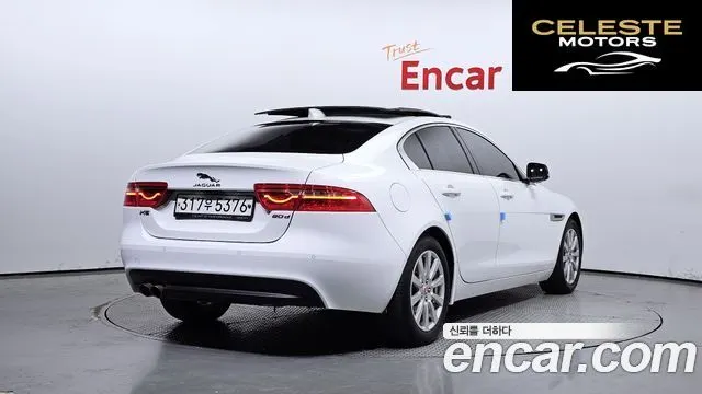 JAGUAR XE 20d 2019 — photo 2 sur 20