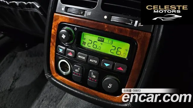 JAGUAR 4.2 2006 — photo 18 sur 20