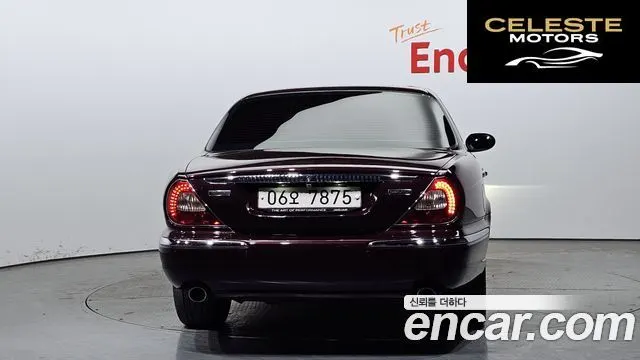 JAGUAR 4.2 2006 — photo 4 sur 20