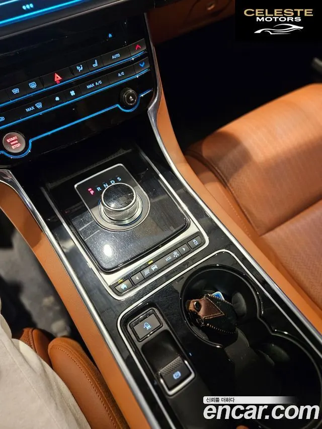 JAGUAR XE 20d 2016 — photo 11 sur 26