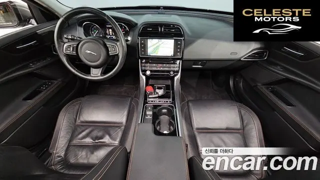 JAGUAR XE 20d 2016 — photo 7 sur 20