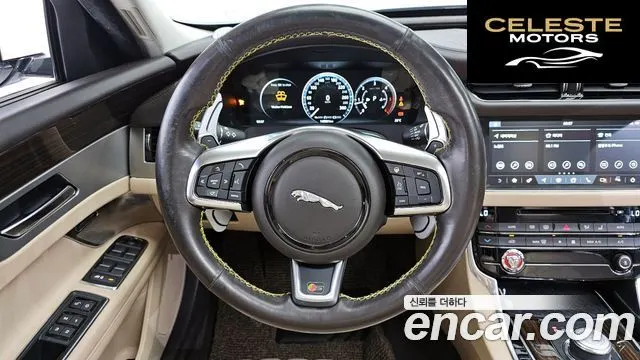 JAGUAR XF (X260) 20d AWD 2017 — photo 13 sur 26