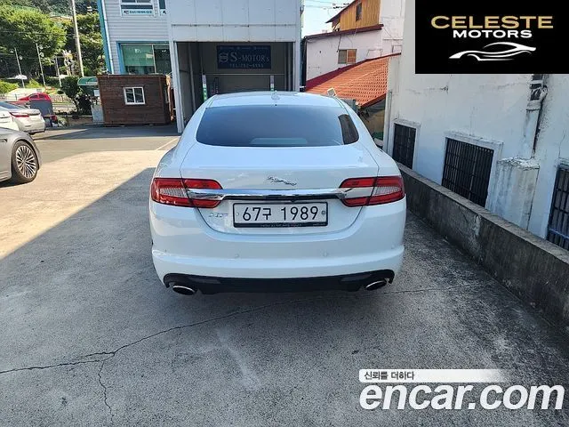 JAGUAR New XF 2.0 Luxury 2014 — photo 5 sur 24