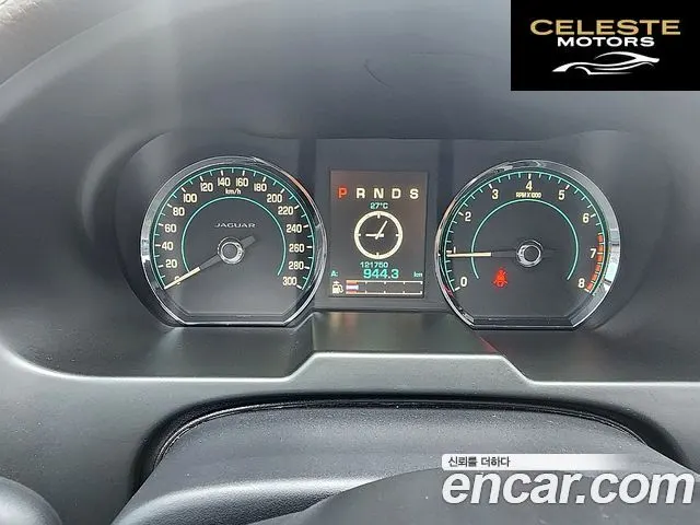JAGUAR New XF 2.0 Luxury 2014 — photo 6 sur 24