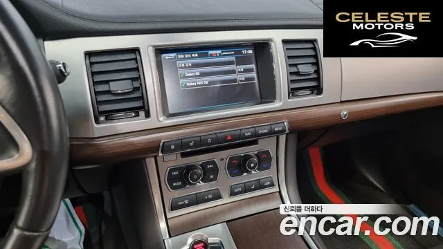JAGUAR New XF 2.0 Luxury 2015 — photo 14 sur 20
