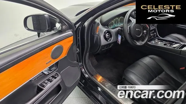 JAGUAR All New XJ 2.0 Luxury SWB 2013 — photo 12 sur 20