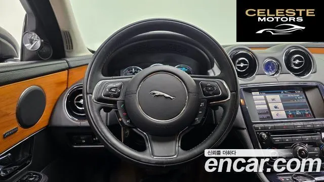 JAGUAR All New XJ 2.0 Luxury SWB 2013 — photo 14 sur 20