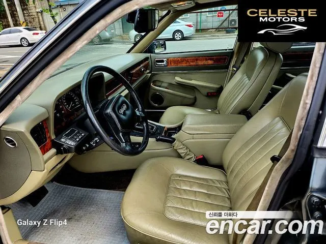 JAGUAR 4.2 1990 — photo 15 sur 26