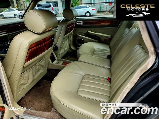 JAGUAR 4.2 1990 — photo 17 sur 26