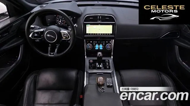 JAGUAR XE P300 R-Dynamic HSE AWD 2020 — photo 7 sur 26