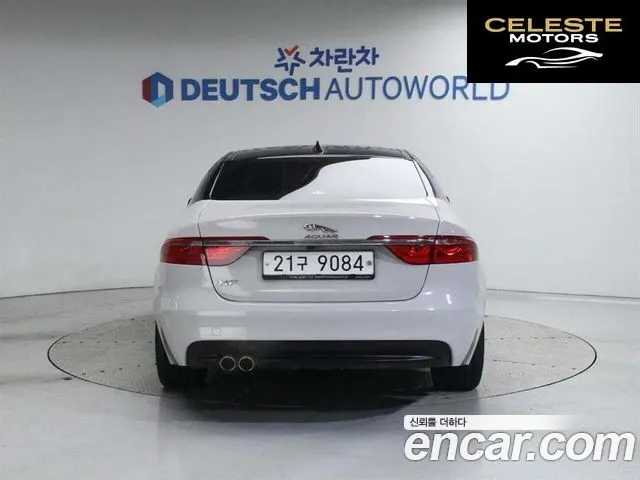 JAGUAR XF (X260) 20d 2017 — photo 4 sur 26