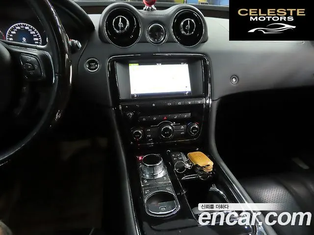 JAGUAR All New XJ 3.0D Premium Luxury LWB 2016 — photo 10 sur 26