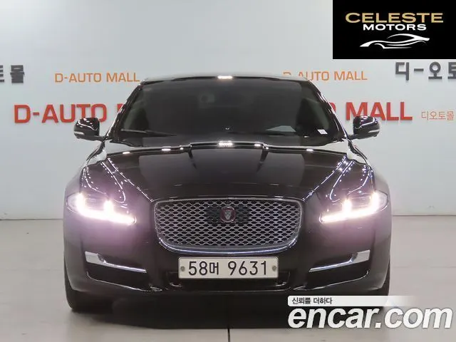 JAGUAR All New XJ 3.0D Premium Luxury LWB 2016 — photo 2 sur 26