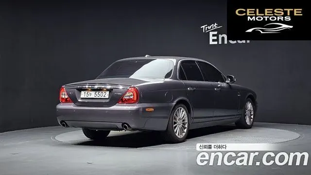 JAGUAR New XJ 2.7D SWB 2008 — photo 2 sur 20