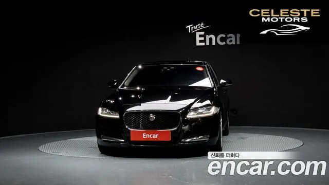 JAGUAR XF (X260) 20d 2017 — photo 3 sur 20