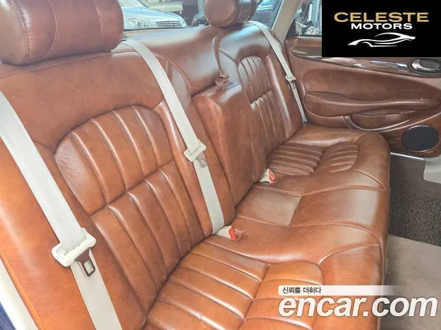 JAGUAR XJ-8 4.0 2001 — photo 14 sur 26