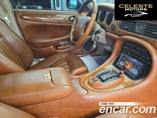 JAGUAR XJ-8 4.0 2001 — photo 20 sur 26