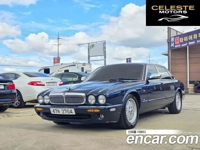 JAGUAR XJ-8 4.0 2001 — photo 6 sur 26