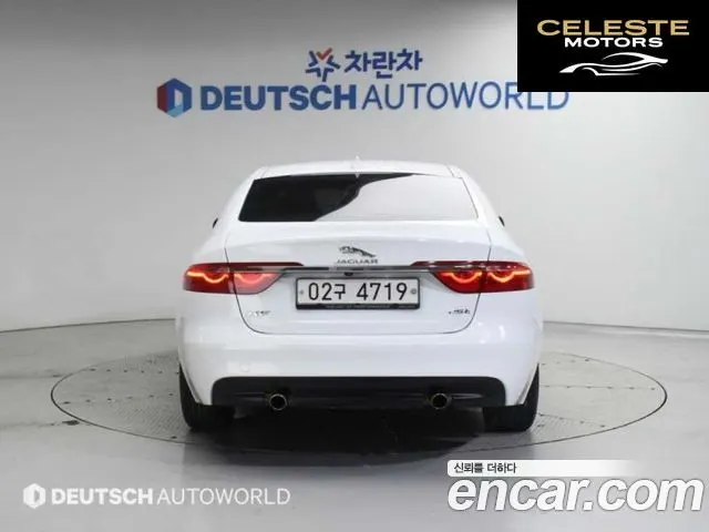 JAGUAR XF (X260) 25t 2017 — photo 4 sur 26