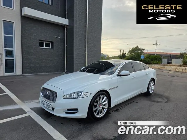 JAGUAR All New XJ 3.0D Premium Luxury LWB 2015 — photo 24 sur 25