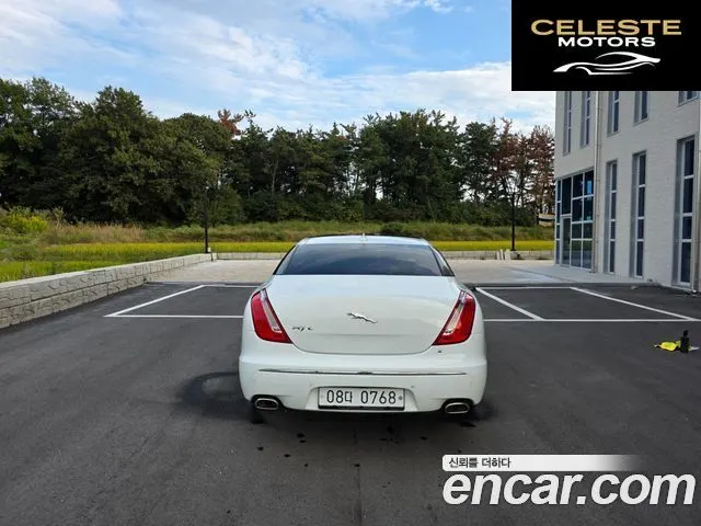 JAGUAR All New XJ 3.0D Premium Luxury LWB 2015 — photo 8 sur 25