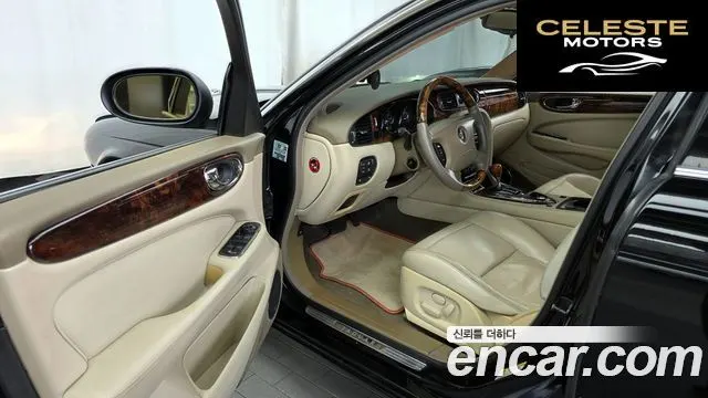 JAGUAR XJ-8 4.2 2004 — photo 10 sur 20