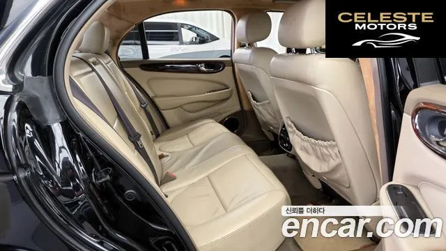 JAGUAR XJ-8 4.2 2004 — photo 12 sur 20
