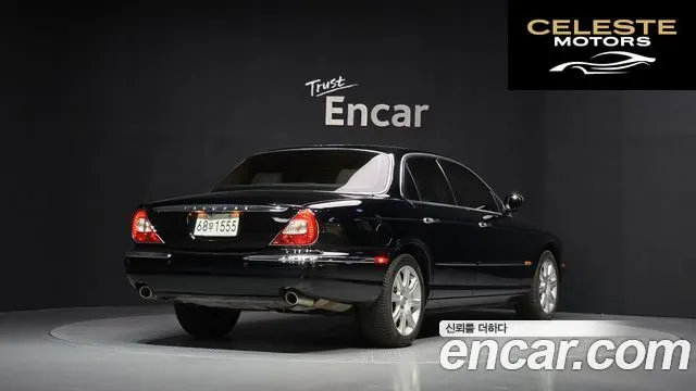 JAGUAR XJ-8 4.2 2004 — photo 2 sur 20
